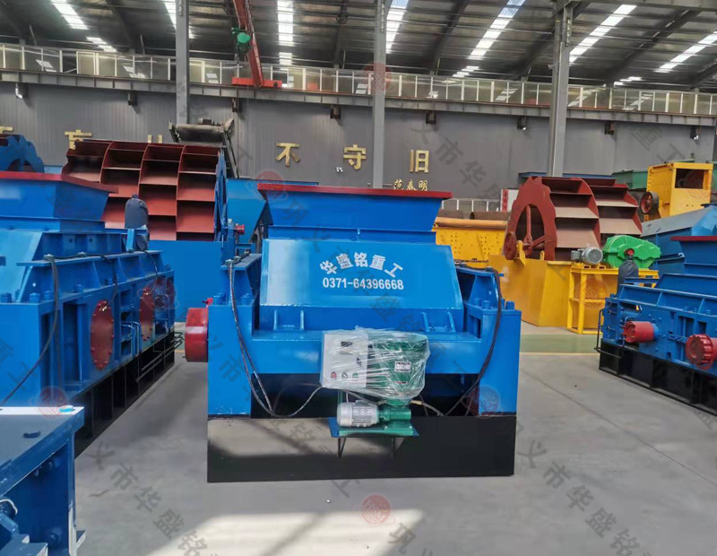 小型對輥破設(shè)備生產(chǎn)廠家